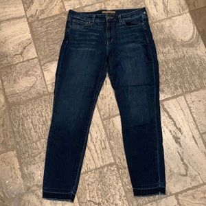 Raw hem, like new, Joe’s Jeans!